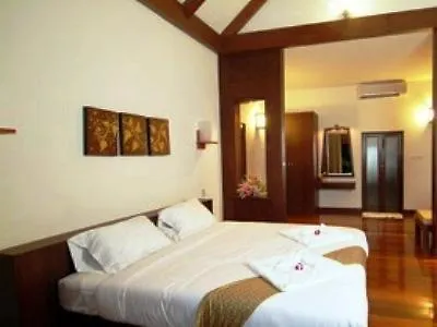 P.P. Palmtree Resort Phi Phi Don 3*,